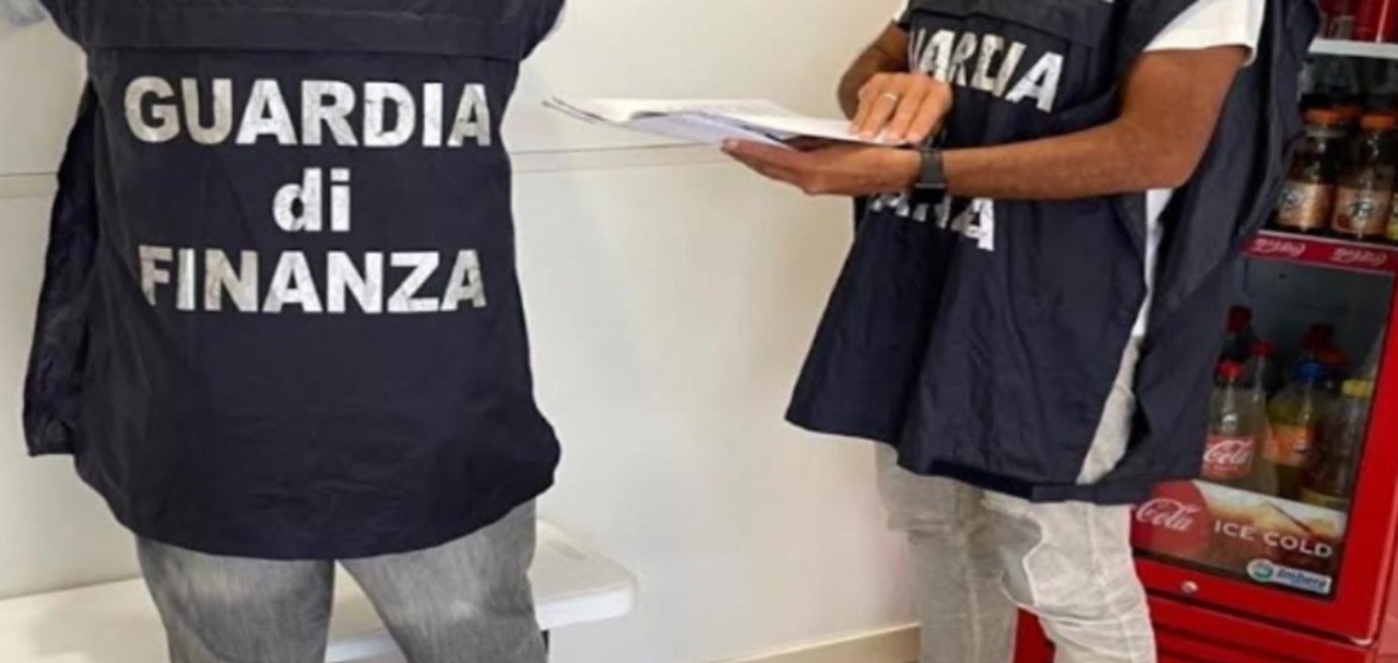 Controlli della Finanza nell’estate del VCO: 500 interventi, irregolarità in quasi un caso su due per scontrini e ricevute