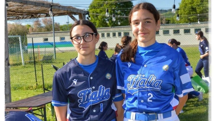 Softball, altre due novaresi in azzurro: Lisa Favino e Viola Milan convocate nell’Italia U13