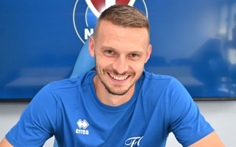 Novara, rinforzo a centrocampo: Marco Nichetti firma fino al 2028