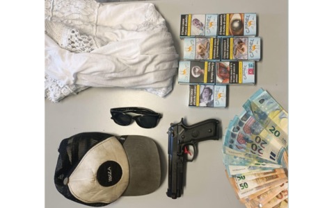 Rapina a mano armata in una tabaccheria di Arona, arrestati due giovani dopo la fuga