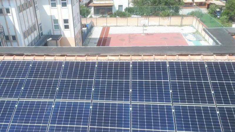 Galliate ottiene 293 mila euro per il tetto delle scuole medie: via alla riqualificazione energetica