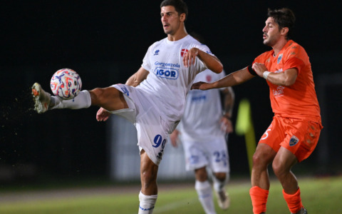 Il Novara Fc supera per 2 – 1 il Renate