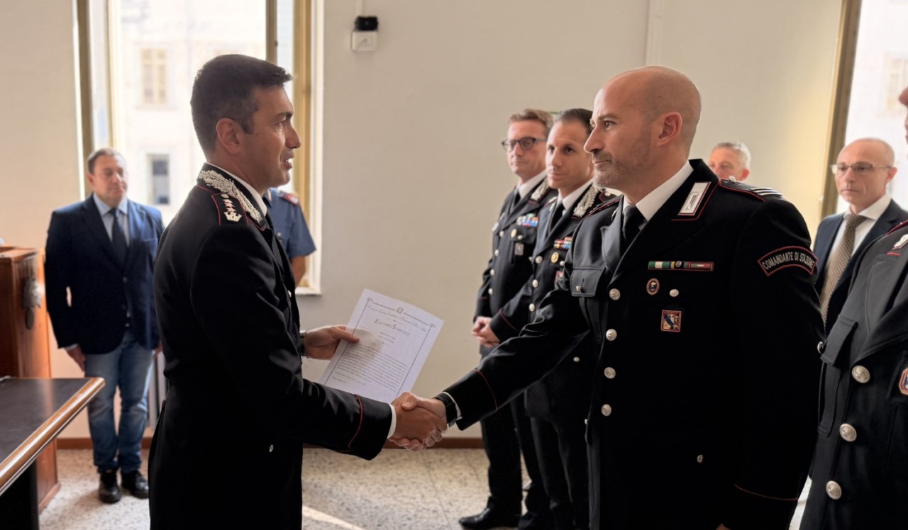 Carabinieri, encomio a due militari di Castelletto Ticino: arrestarono quattro fuggitivi