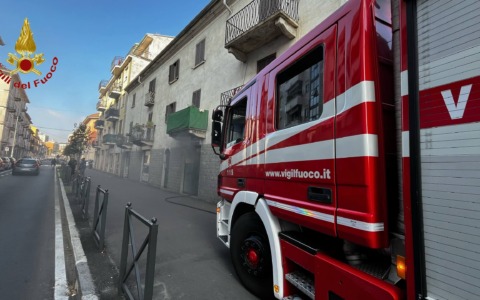 Incendio in una cantina a Novara, intervengono i Vigili del fuoco