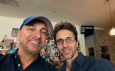 Da Novara a Hollywood, il docufilm ‘Per Chi’ di Alessandro Spallino sull’esperienza di Viva Vittoria proiettato a Beverly Hills