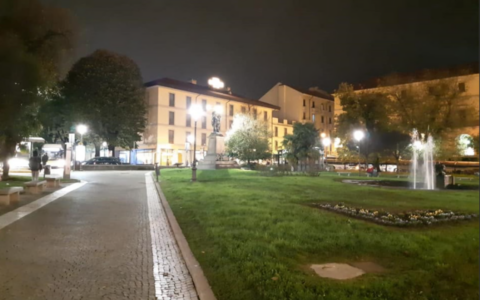 Novara, tenta di rubargli il monopattino e lo accoltella al petto