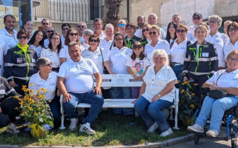 A Casalbeltrame una Panchina Bianca per Carlo, Veronica e tutte le vittime della strada