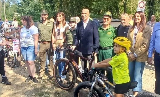 Oleggio, riaperto il percorso ciclo-pedonale nel Parco del Ticino: è il primo passo per il recupero di Sab-Ghia