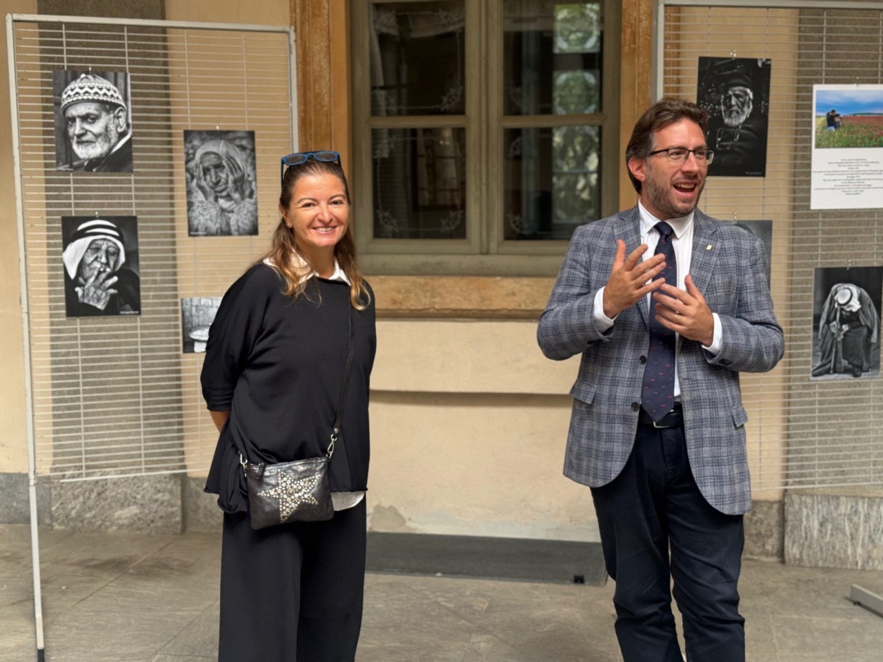 “Volti di Palestinesi” a Palazzo Natta: fino al 2 ottobre la mostra di Amjad Murrar