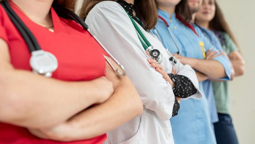 Professioni sanitarie Upo, boom di candidature: Fisioterapia fa il pieno con 587 domande per 120 posti