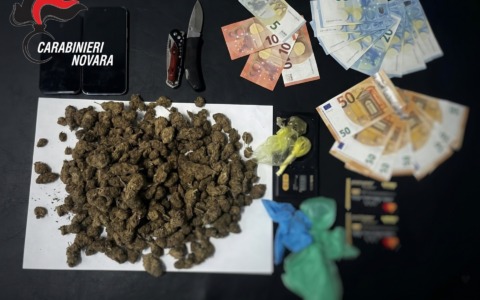 Borgomanero, circa mezzo chilo di marijuana sequestrato dai carabinieri