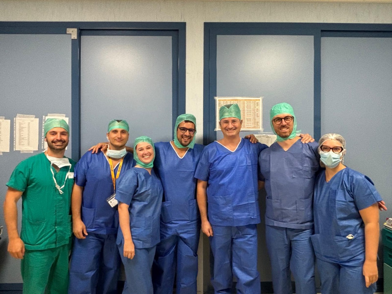 Tre giovani chirurghi europei al Maggiore di Novara per la formazione in chirurgia artroscopica