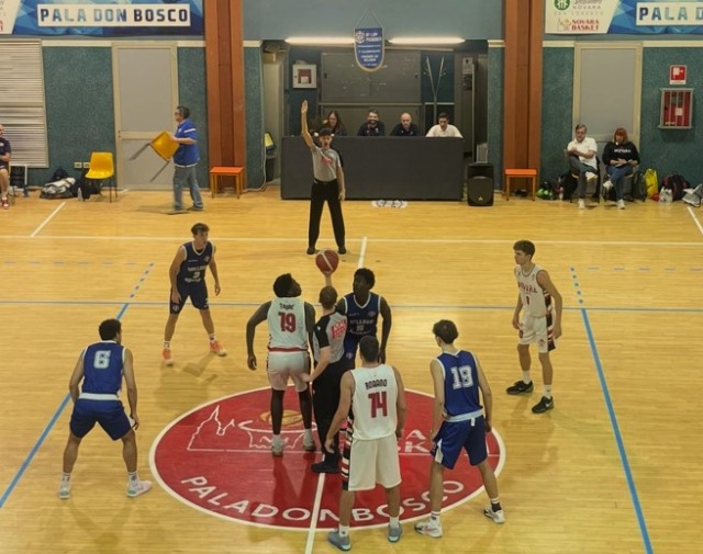 Il College Novara si prende il derby: 100-75 al Pala Don Bosco