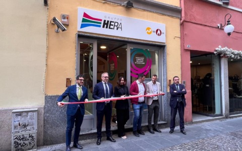 Hera apre a Novara: inaugurato lo sportello di corso Italia