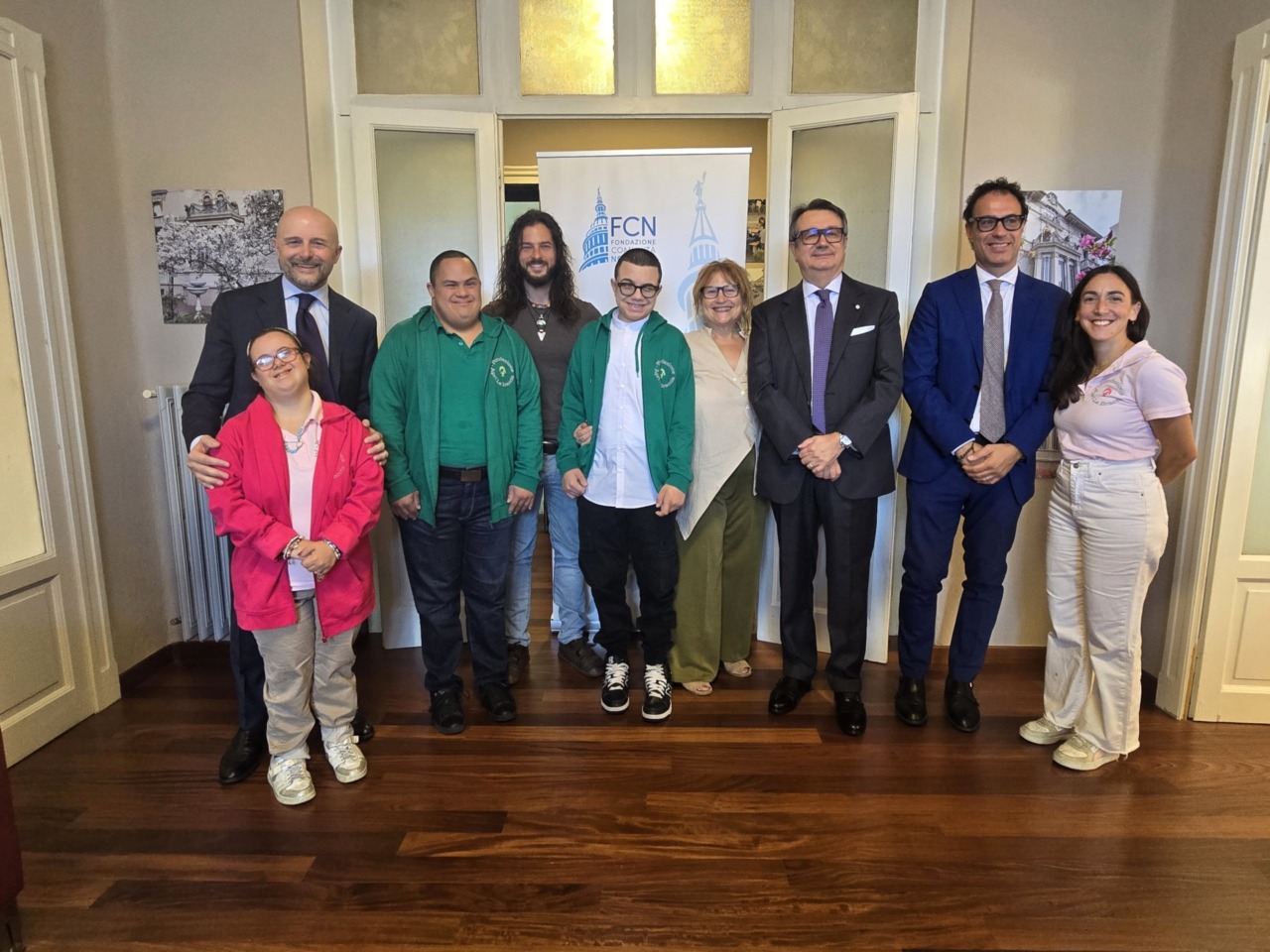 A Novara gli scarti industriali diventano opere d’arte: il progetto che coinvolge 67 persone con disabilità, educatori, volontari e studenti