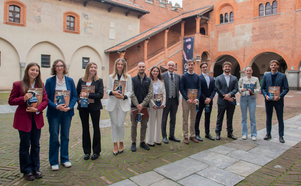 Novara, 19 giovani laureati premiati con la medaglia d’oro del Collegio Caccia