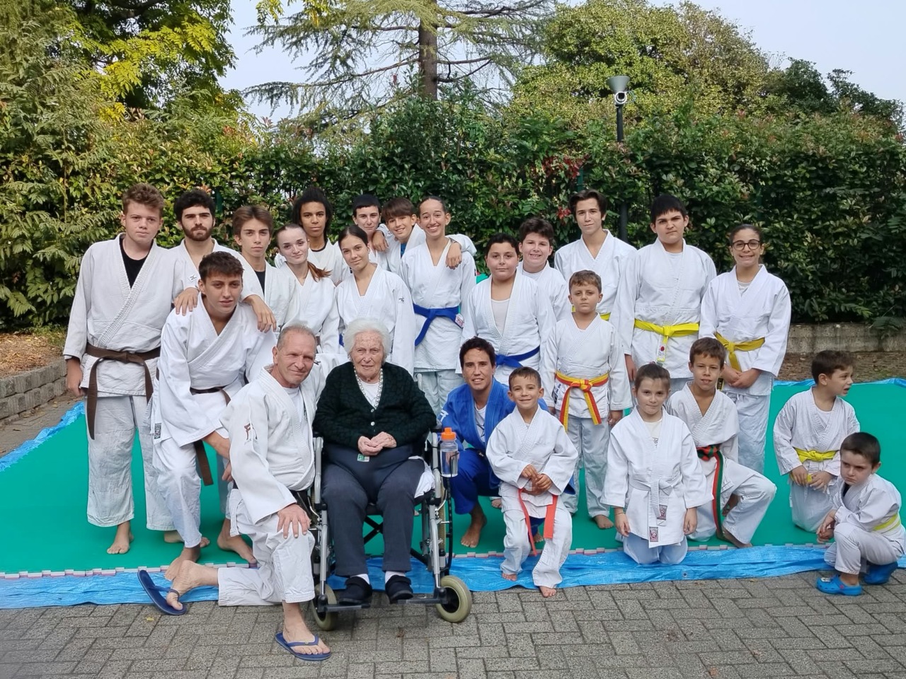 L’Accademia Arona di Judo in visita alla Casa di Riposo