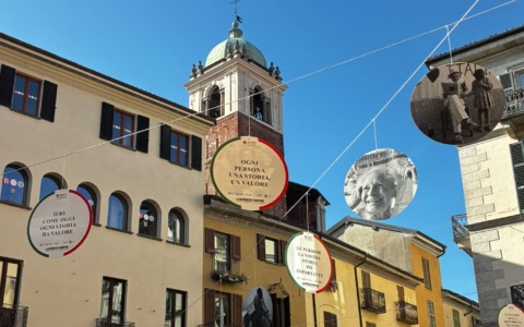 Novara, la Repubblica raccontata in una mostra fotografica a cielo aperto