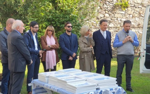 Nuovo pulmino per il Centro Brum di Arona