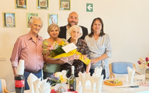 Novara ha festeggiato le sue centenarie di fine settembre: Jolanda, Alessandra, Teresa e Cesira